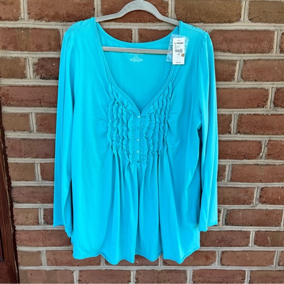 Beautiful blue comfy ladies top. Size 18/20 -add some color to your wardrobe - Picture 8 of 8